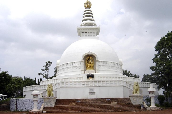 Pilgrim's Guide to Bodh Gaya — Sacred Sites, Meditation & Planning